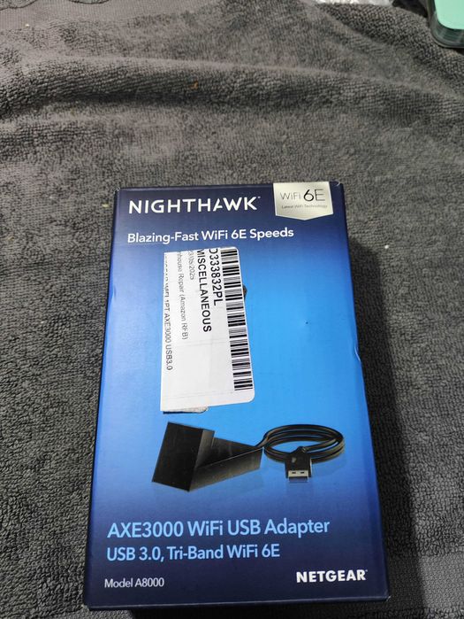 Adapter WiFi 6E Netgear Nighthawk AXE3000 (A8000) – Nowy (Po zwrocie)