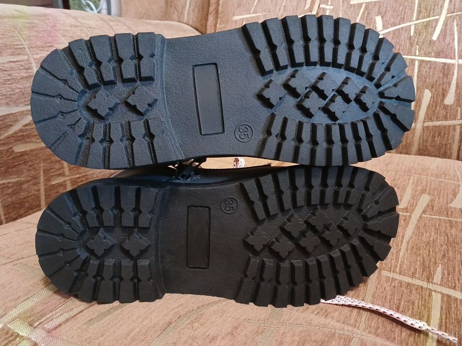 Продам оригінал черевички Marines Італія