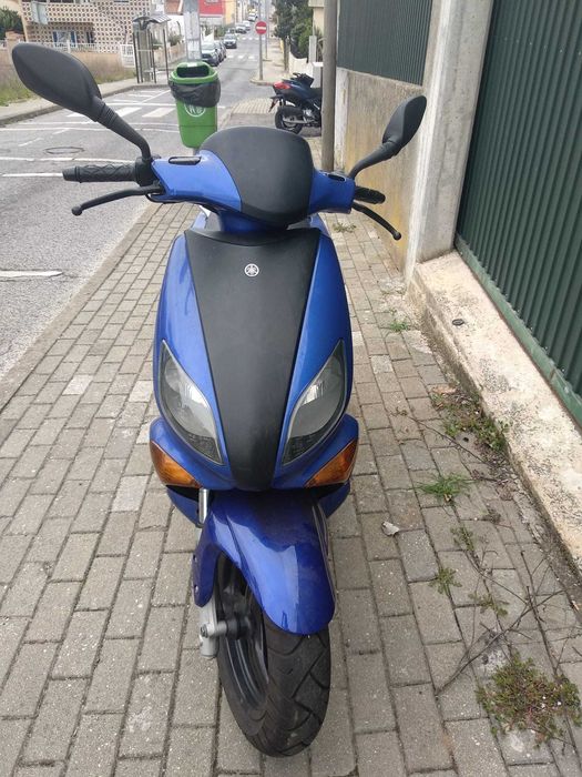 Yamaha Maxster 125cc (2001) – Impecável de Garagem