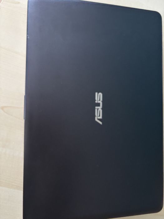 Laptop Asus F543MA-DM695T
