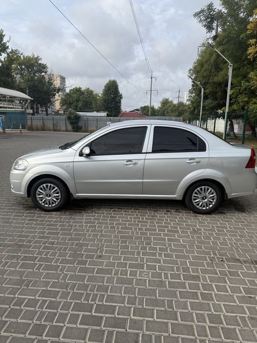 продам Авео Т250 1.6 2008 год