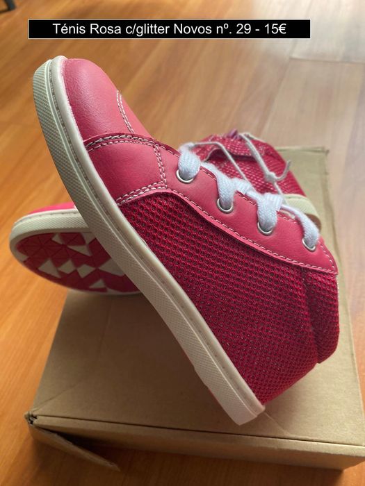 Tenis Skechers multicores c/pene de carregamento