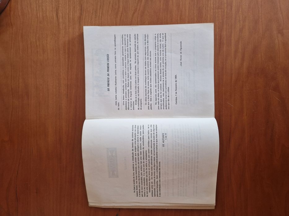 Livro "Initia Latina", de José Nunes de Figueiredo