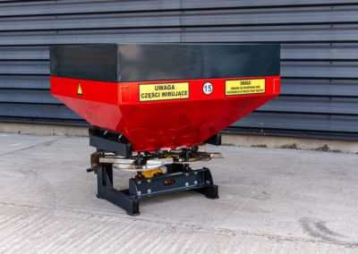 Rozsiewacz nawozów 600 - 1200l HYDRAULICZNY malowany/ocynk OD RĘKI