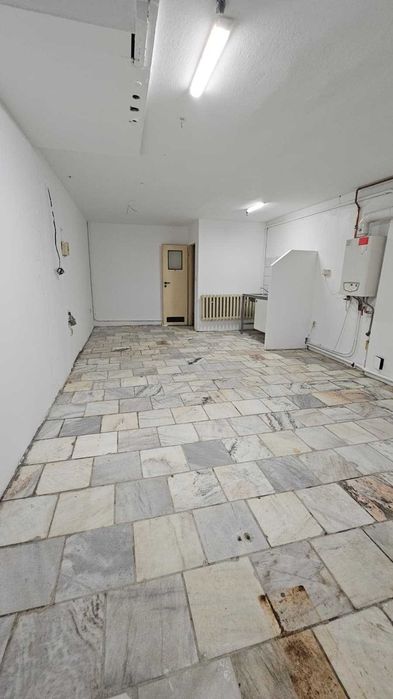 Mały lokal na start – niskie koszty, centrum miasta