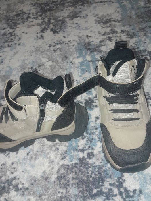 Продам дитяче взуття