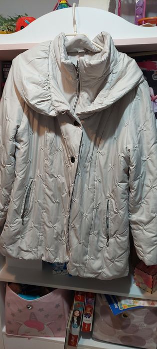 Kurtka przejściowa 42