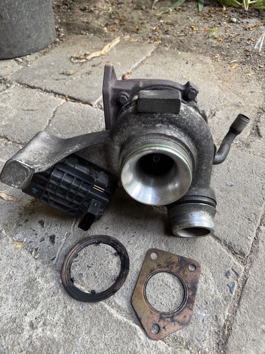 Турбіна Bmw e90 145 kw