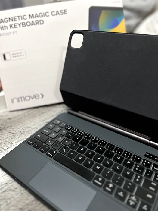 Ipad Air 11" (4th generation) com Apple Pencil e Magic Keyboard