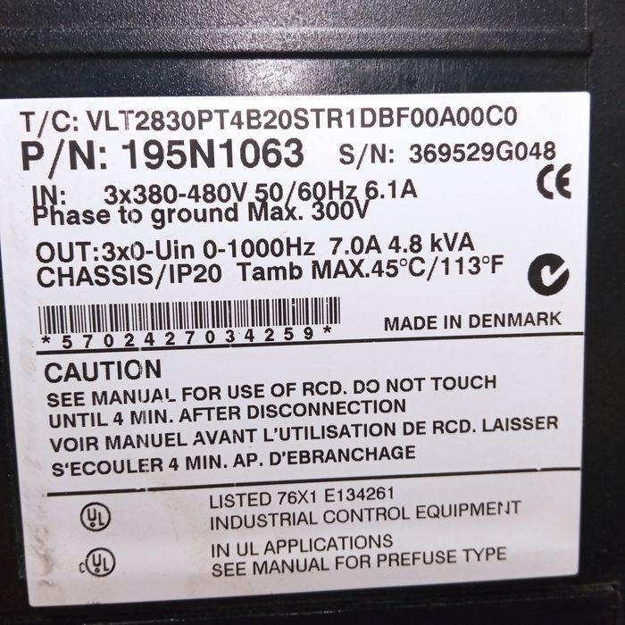 Частотный преобразователь  Danfoss VLT 2800