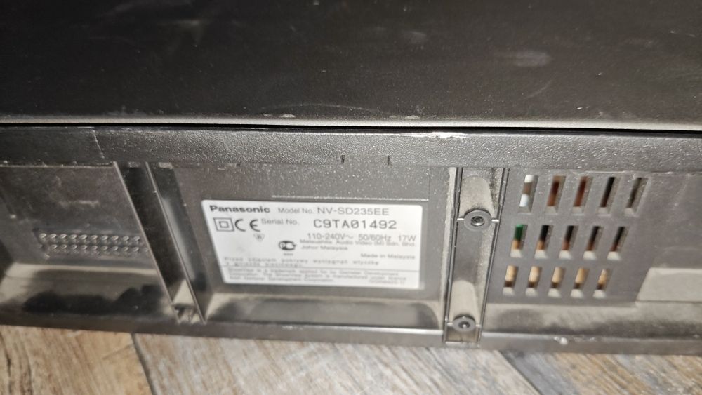 Odtwarzacz wideo Panasonic NV-SD235