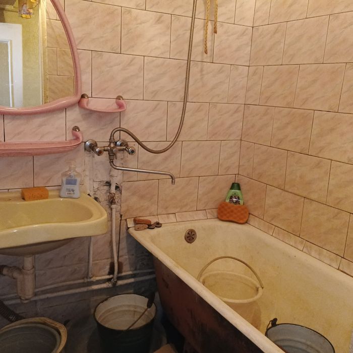 Продаю уютную и очень теплую 2х комнатную квартиру