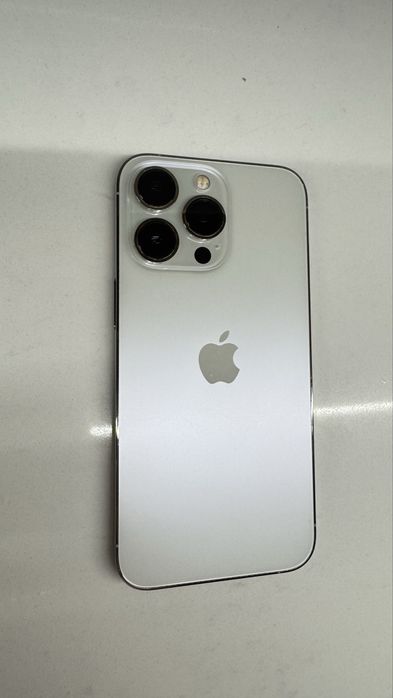 Продам Iphone 13 Pro 256 GB Silver