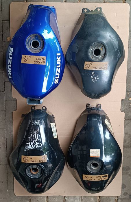 Бак Сузуки Suzuki