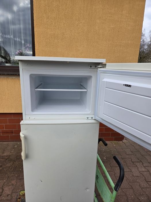 Lodówka firmy Amica