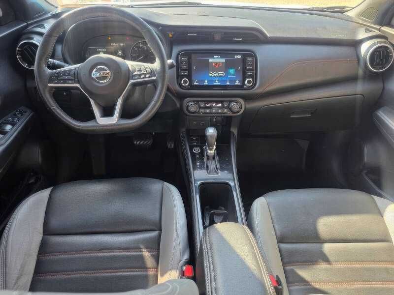 2021 Nissan Kicks SR