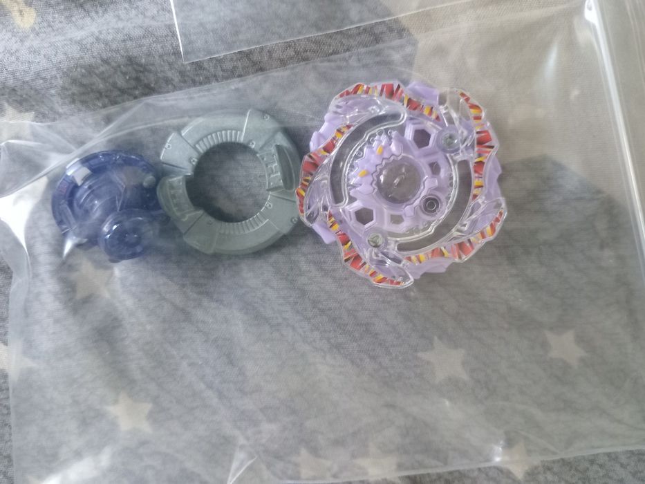 Beyblade takara tomy
