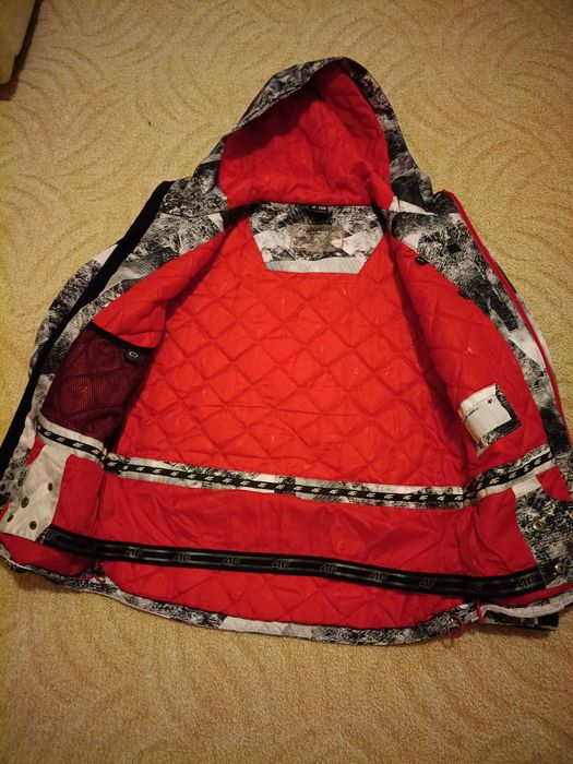 Kurtka narciarska+spodnie unisex 4F rozm. 158