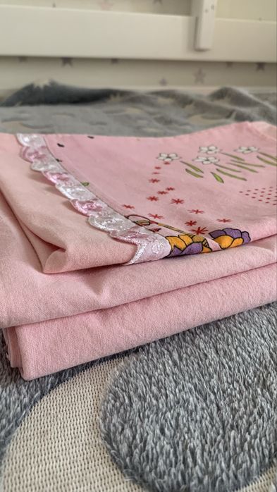 Постільна білизна в кроватку або на ліжечко (маленьке) є дефекти!