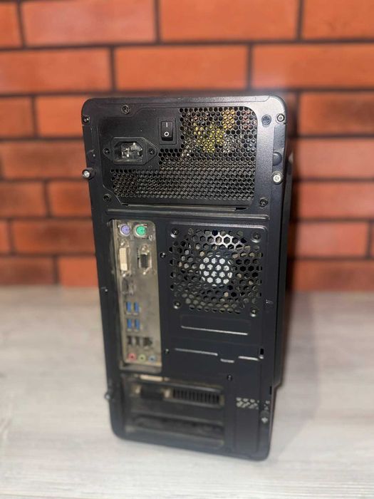 Komputer i3, 8 GB, GTX 750 Ti, 1 TB HDD