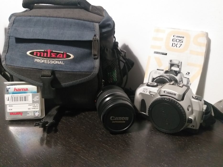 Canon EOS IX 7 (Máquina Fotográfica)