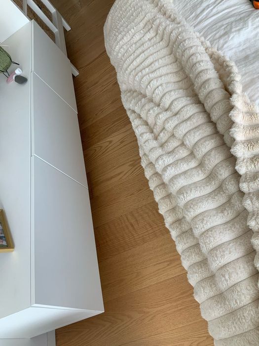 Móvel de TV branco IKEA