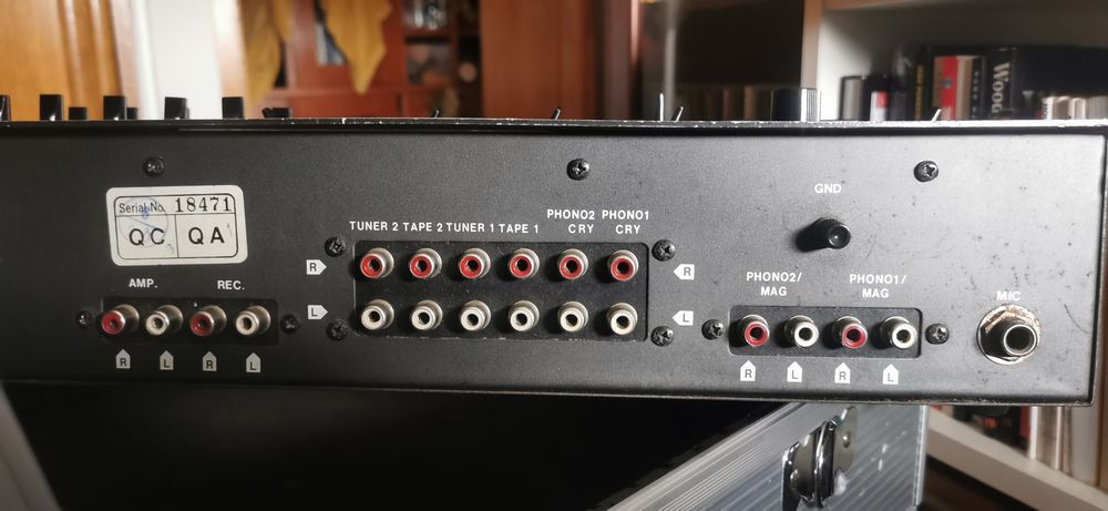 Mesa analógica Alecto PRO-77E