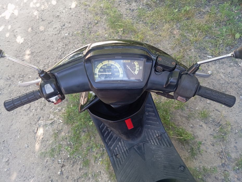 Продам скутер Yamaha super jog ZR