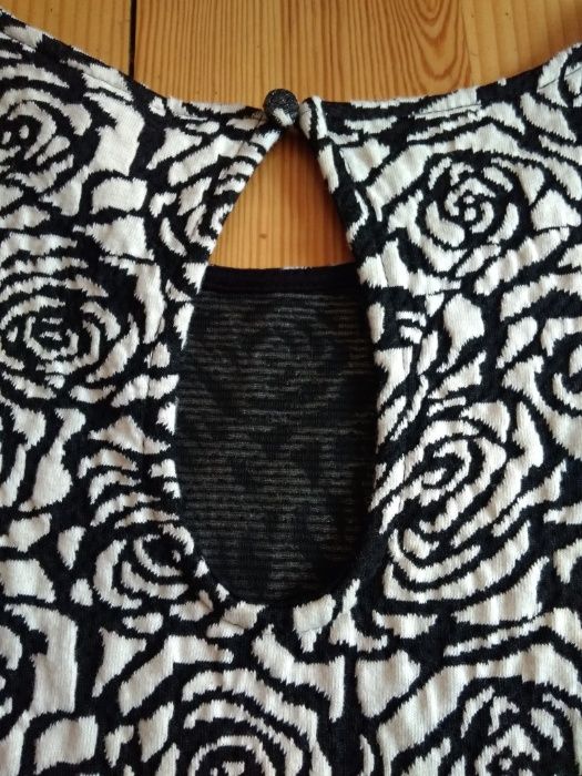 Nowa żakardowa sukienka w kwiaty, H&M, r. 36/S