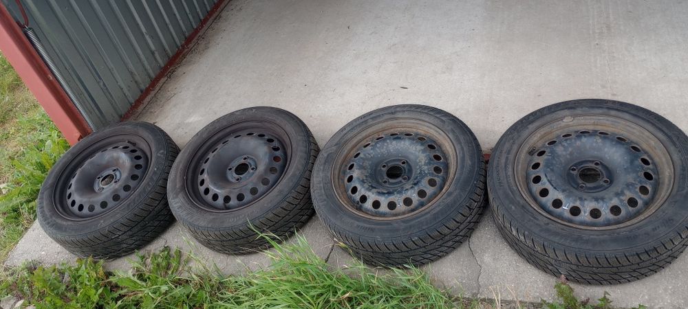 Koła 4x100 16'' z oponami Matador ( zimowe) 195/55/16