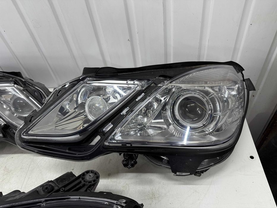 Фара права ліва Mercedes E-Class W212 Bi-xenon Фара Мерседес єшка