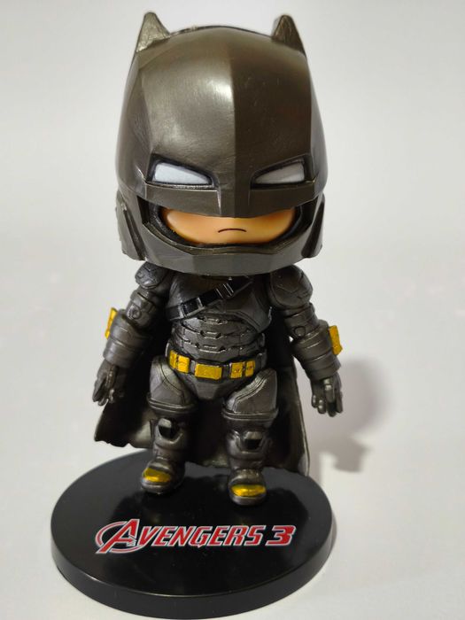 Figura Batman c/ Acessórios (DC) – 11cm (Cabeça Articulada)