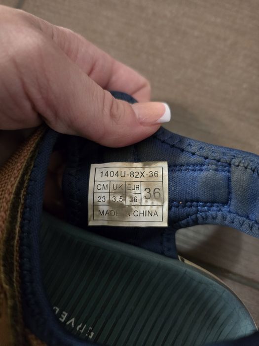 Босоніжки Reserved 36р для хлопця / Сандалии для мальчика 36р