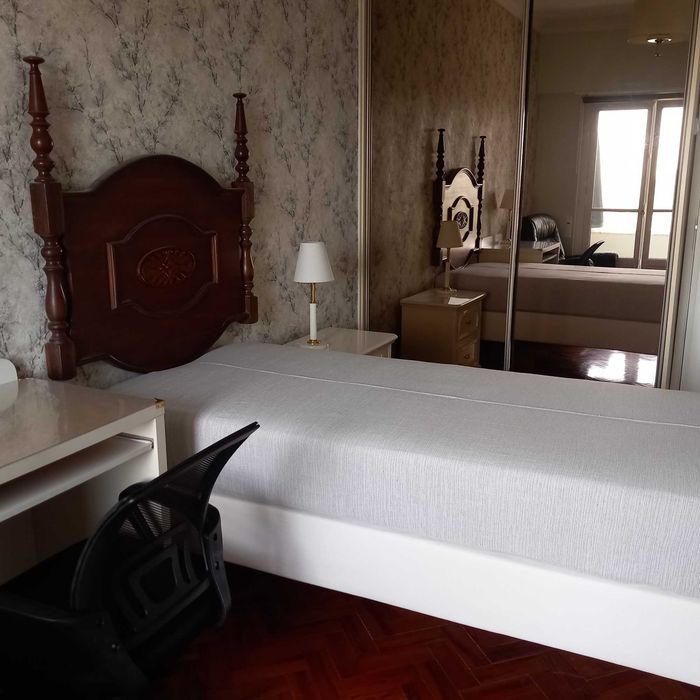 Quartos individuais vista Rio Madre Deus Lisboa