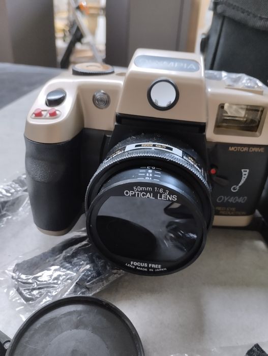 Продам плівковий фотоапарат