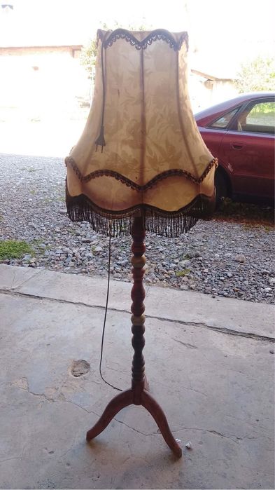 Drewniana Lampa vintage
