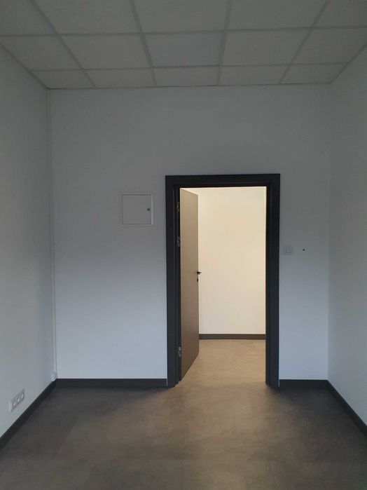 Lokal użytkowy do wynajęcia - Kalisz Al. Sikorskiego 42
