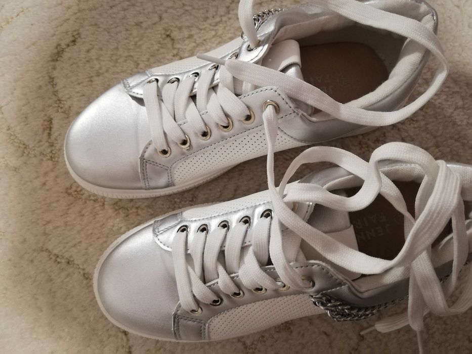 Półbuty sportowe trampki białe srebrne r. 38