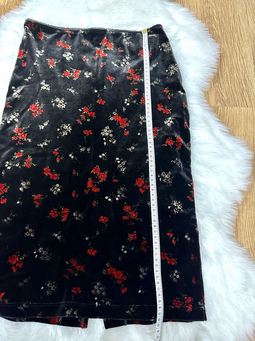 Czarna welurowa spódnica w kwiaty S/M forever21