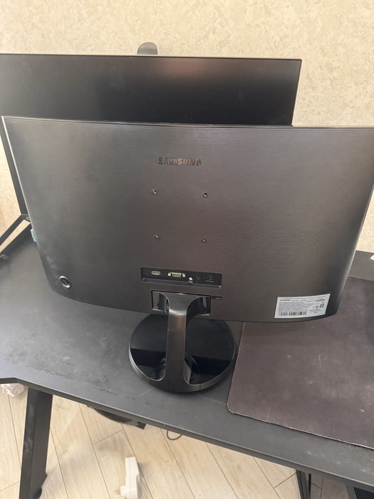 Монитор C24F390F