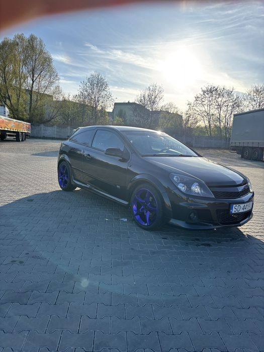 Opel astra H GTC 1.8 140km OPC Line