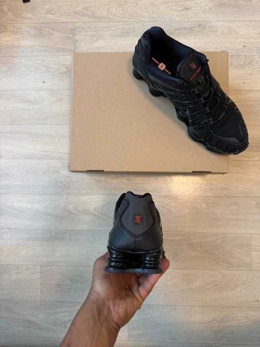 Nike Shox TL Czarny R.38