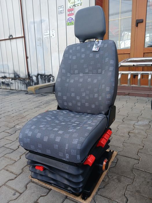 сидушка пилот спринтер - Купить автозапчасти - Цена на OLX.ua