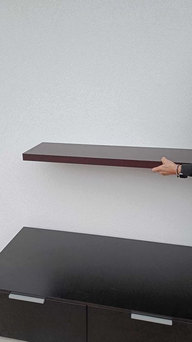 Prateleira Suspensa em Madeira Wengé