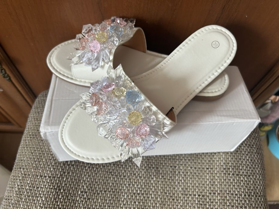 Klapki roz 39 nowe