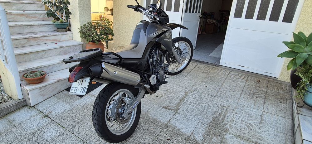Yamaha XT660R impecável