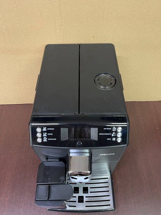 Кавомашина кавоварка Філіпс Philips EP3550 чорна