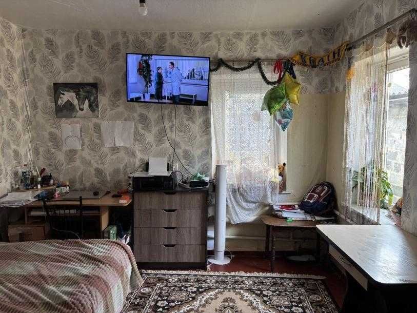 1/2 дома Бавария с коммуникациями не дорого.