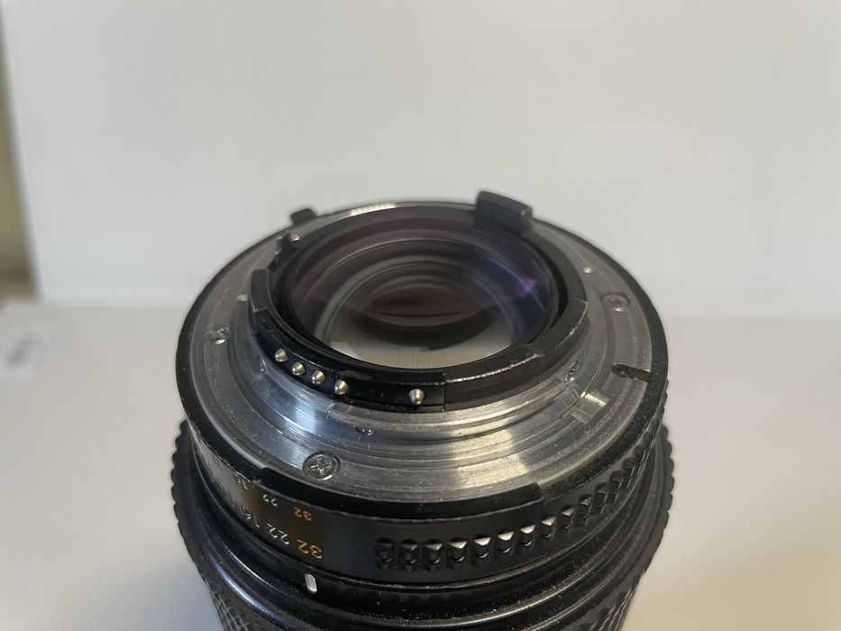 Nikon AF Nikkor 70-210mm f/4