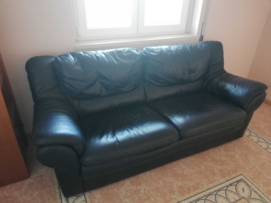 Sofá de Pele Negociável